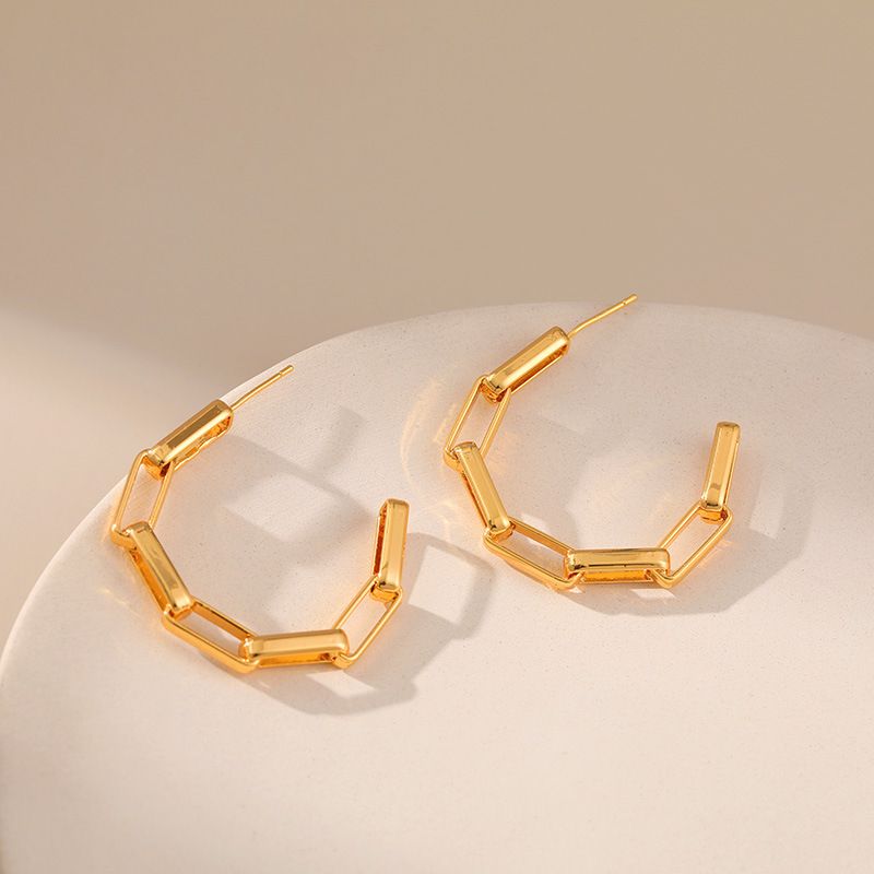 Fashion C Shape Brass Gold Plated Ear Studs 1 Pair