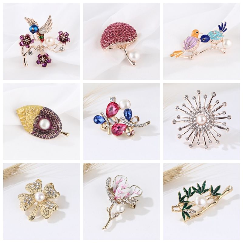 Fashion Flamingo Butterfly Shell Alloy Inlay Artificial Diamond Women's Brooches