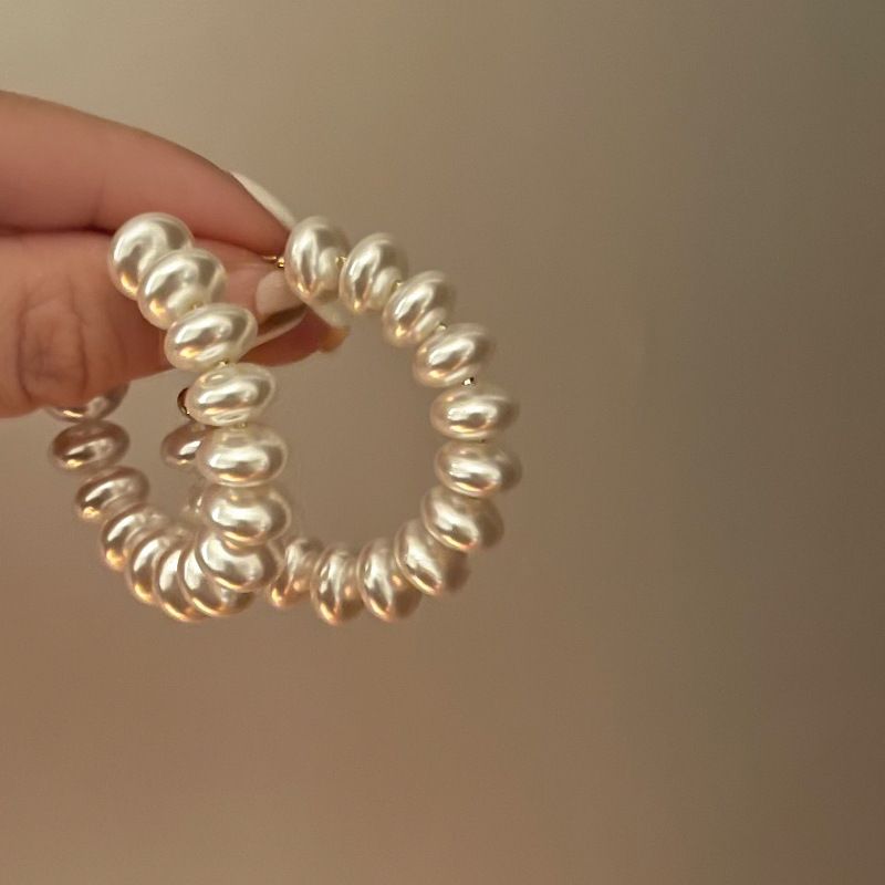 1 Paar Elegant Überdimensioniert C-form Legierung Barocke Perlen Perle Reif Ohrringe