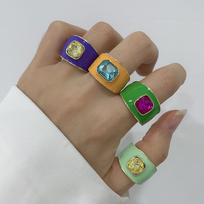 Fashion Geometric Alloy Enamel Inlay Rhinestones Women's Rings 1 Piece