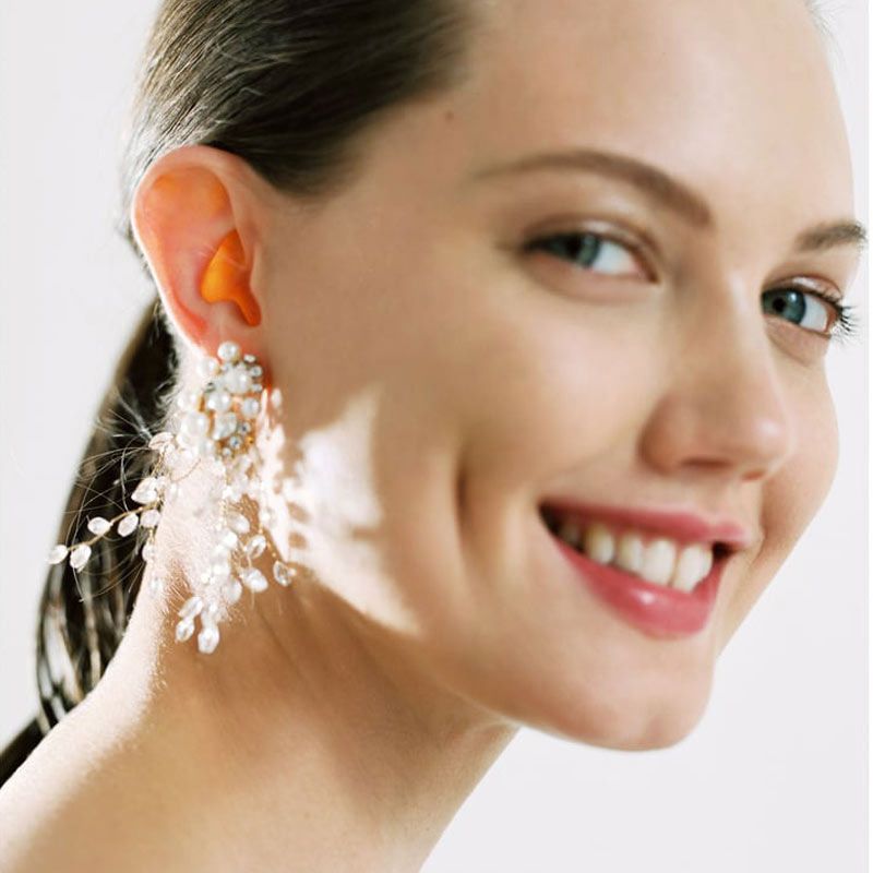 Elegante Ramas Aleación Embutido Perlas Artificiales Circón Mujeres Pendientes De Gota 1 Par