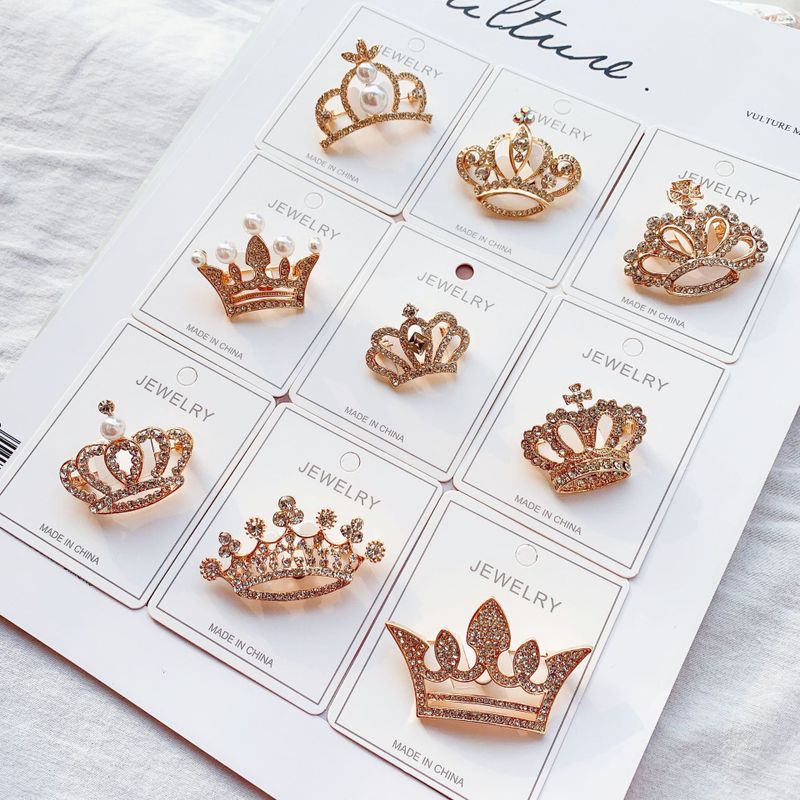 Fashion Crown Alloy Plating Inlay Rhinestones Pearl Unisex Brooches