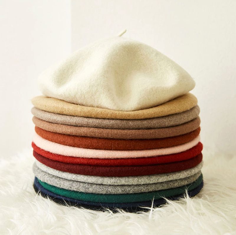 Women's Simple Style Solid Color Beret Hat