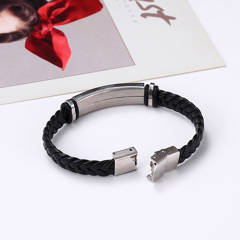 Moda Giro Cuero Sintético Hombres Pulsera