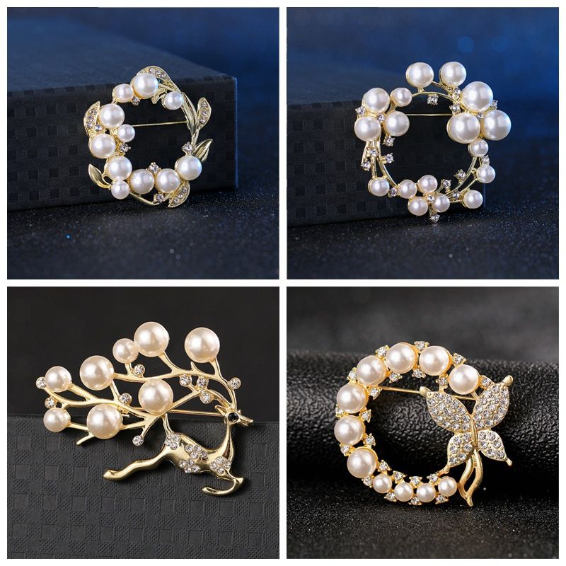 Fashion Flower Deer Alloy Plating Inlaid Pearls Diamond Women's Brooches