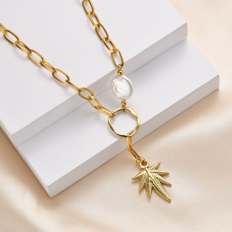 Fashion Maple Leaf Stainless Steel Plating Artificial Pearls Pendant Necklace