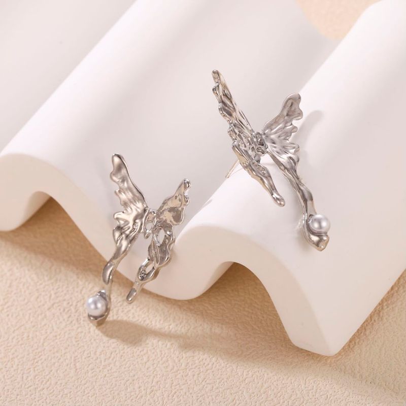 1 Pair Fashion Butterfly Alloy Inlay Pearl Women's Ear Studs
