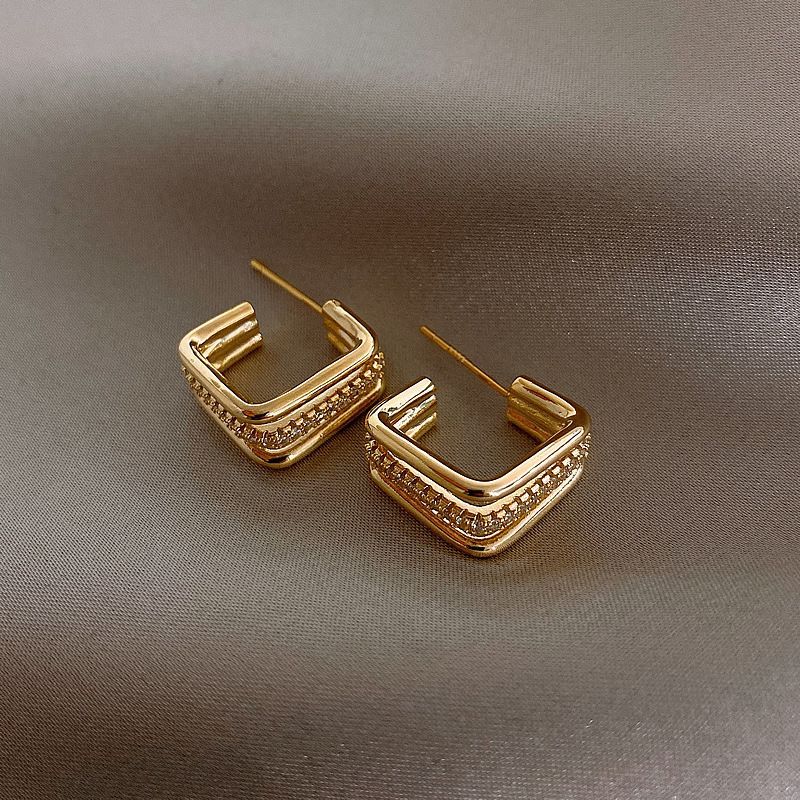 Elegant Square Copper Gold Plated Rhinestones Ear Studs 1 Pair