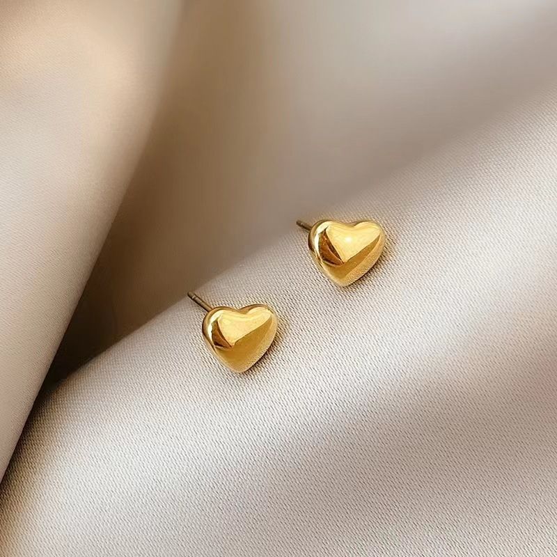 Fashion Heart Shape Titanium Steel Plating Ear Studs 1 Pair