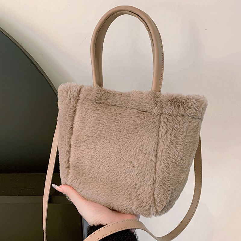 Women's Autumn&winter Plush Solid Color Fashion Bucket Magnetic Buckle Handbag