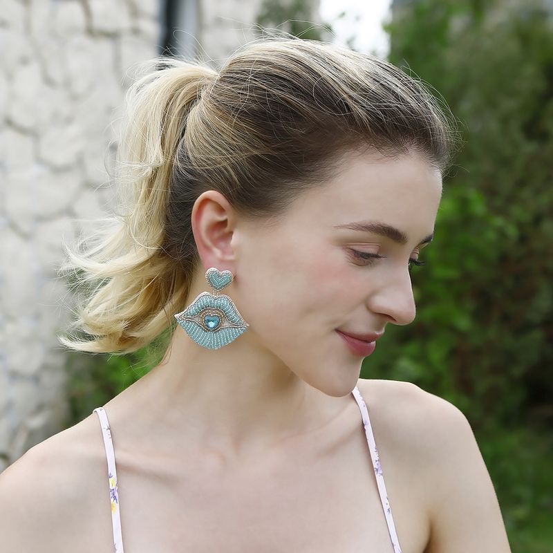 1 Pair Simple Style Heart Shape Beaded Inlay Zircon Women's Drop Earrings Earrings