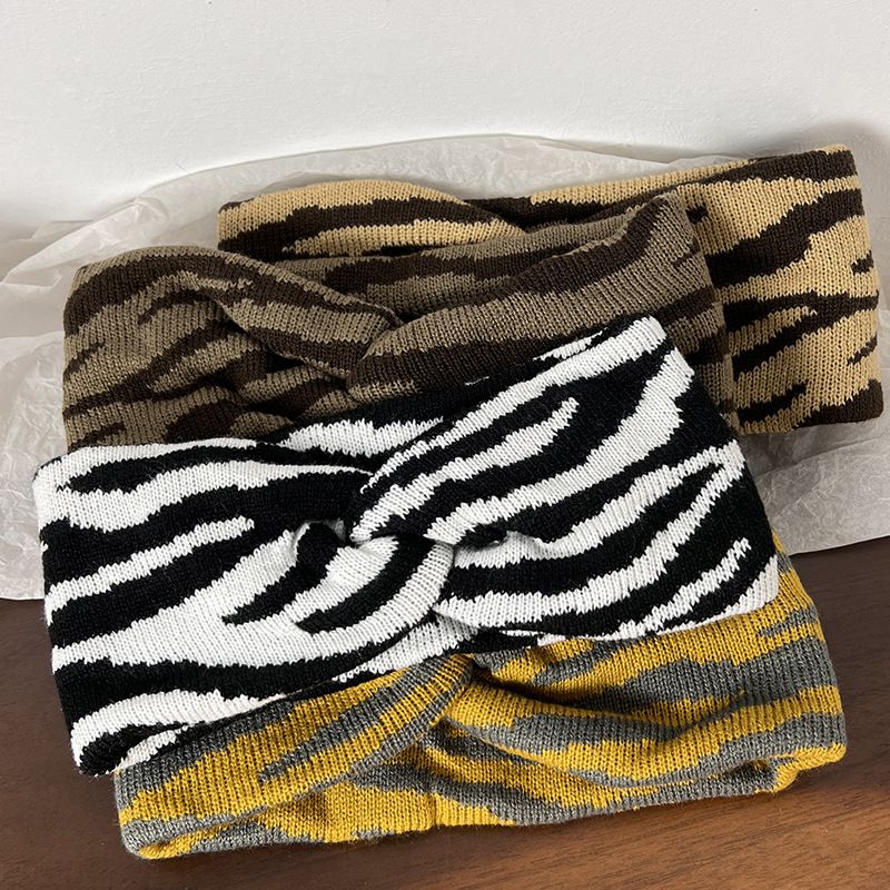 Fashion Stripe Knit Handmade Hair Band 1 Piece