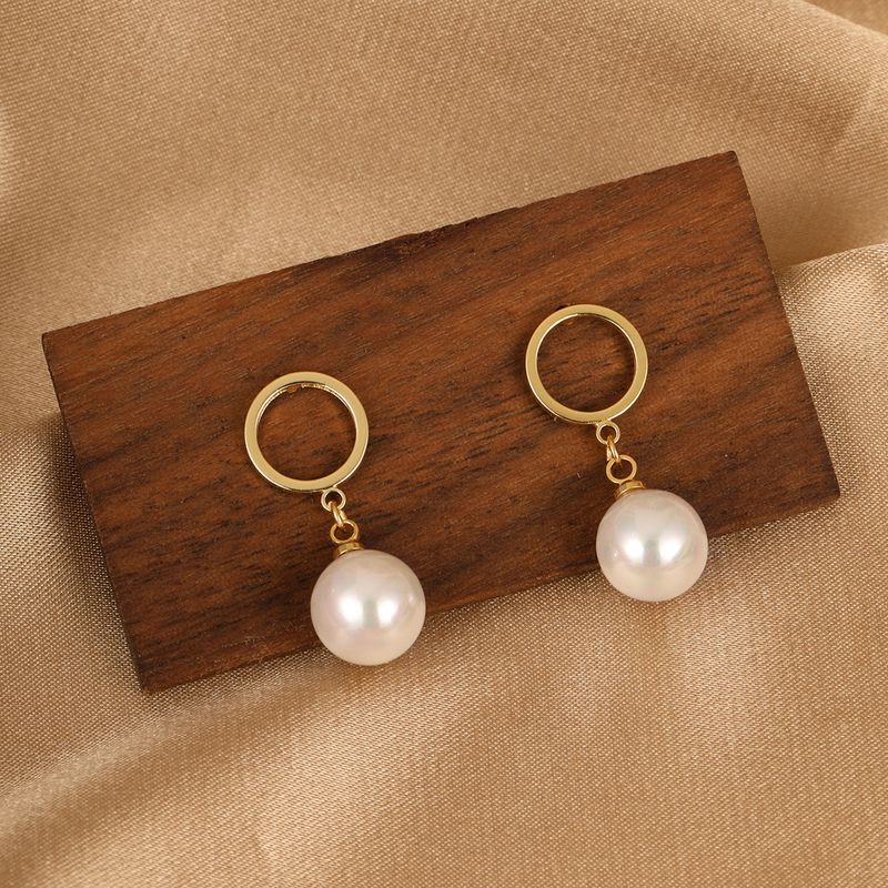Elegant Fashion Simple Style Round Copper Gold Plated Artificial Pearls Drop Earrings 1 Pair