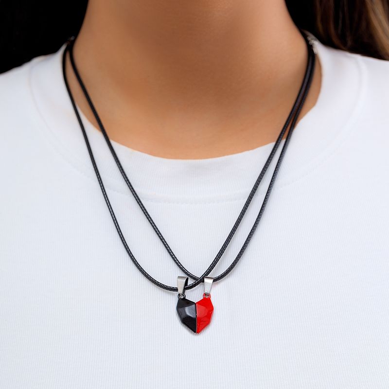 Fashion Heart Shape Wax Line Magnetic Knitting Women's Pendant Necklace 1 Piece