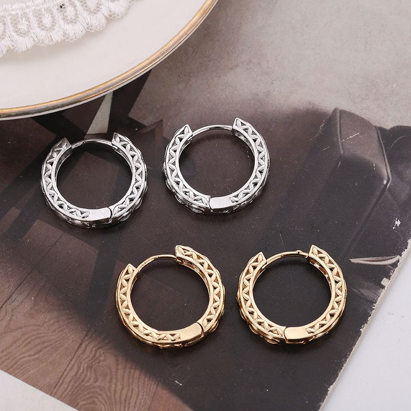 Simple Style Geometric Metal Gold Plated Women's Earrings 1 Pair