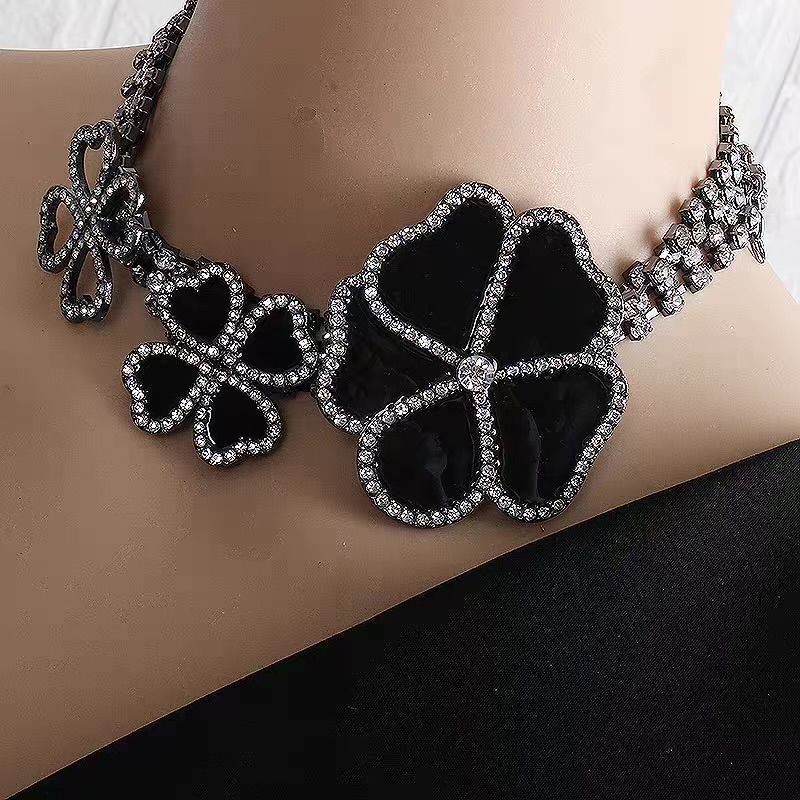 Fashion Flower Alloy Plating Inlay Rhinestones Women's Bracelets Necklace 1 Piece