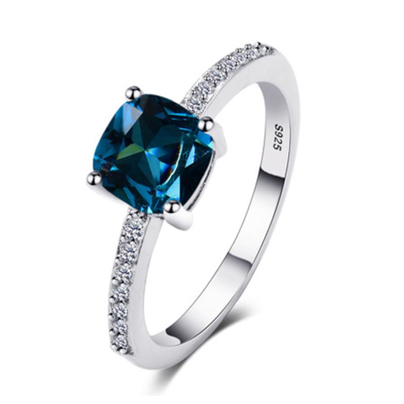 Anillo De Cobre De Diamante Cuadrado De Zafiro Azul Zafiro Con Micro Incrustaciones A La Moda Hembra
