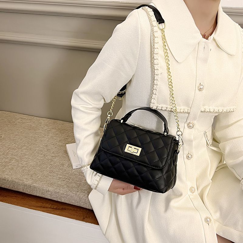 French Retro Handbags New Spring Rhombus Chain Messenger Women's Bag 12.5*21*8.5cm