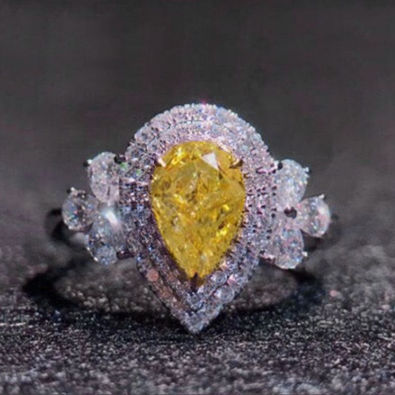 New Luxury Full Diamond Water Drop Pear-shaped Yellow Diamond Zircon Copper Ring