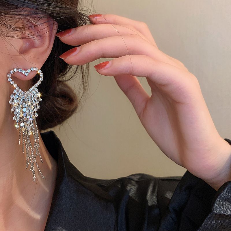 Fashion Rhinestone-studded Rice Beads Heart Tassel Earrings Wholesale