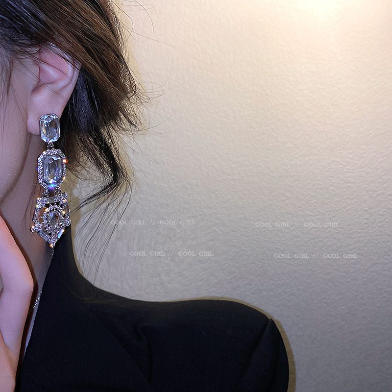 Fashion Full Rhinestone Baroque Hollow Long Tassel Earrings