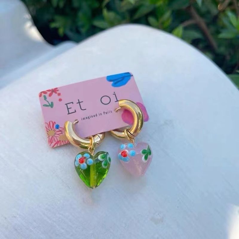 French Niche Design Gold Earrings Heart Glass Peach Heart Contrasting Flower Earrings