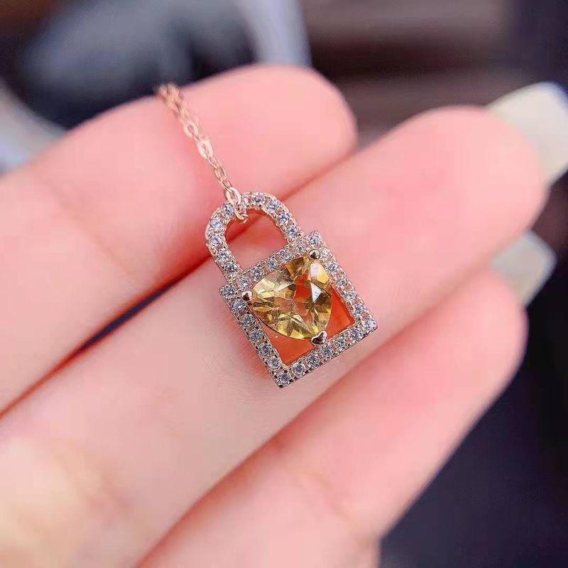 Fashion Cute Micro-encrusted Diamond Heart Lock Necklace Copper Pendant
