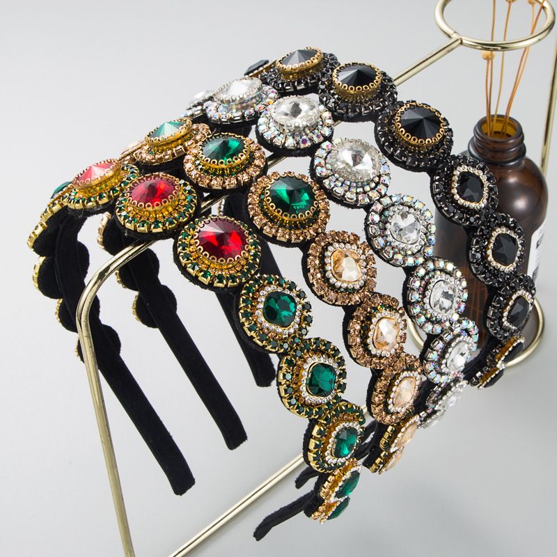 Mode Einfaches Flanell Eingelegte Perlenfarbe Strass Blumenstirnband Barockes Retro-stirnband