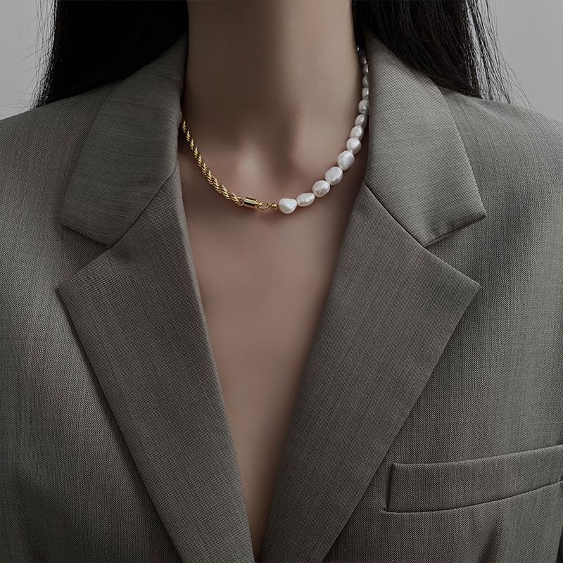 Collier De Couture De Perles D&#39;eau Douce De Mode Chaîne De Clavicule En Alliage Rétro