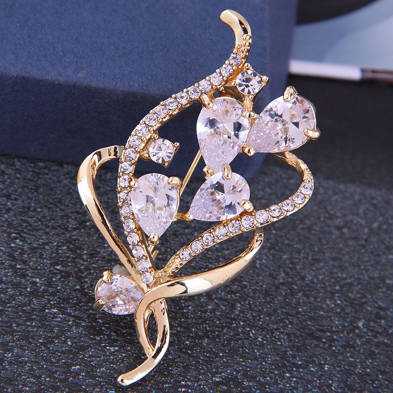 Korean Fashion Simple Bouquet Zircon Ladies Golden Alloy Brooch