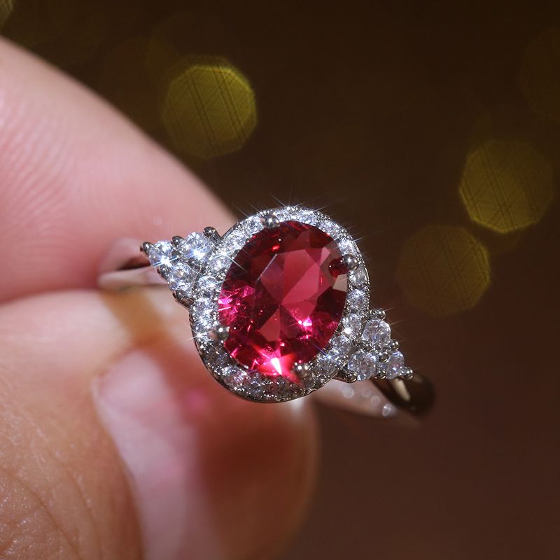 Classic Fashion Copper Inlaid Red Zircon Oval Ring