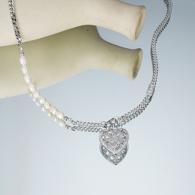 Nischenmode Perle Kupfer Herzförmige Halskette Schlüsselbeinkette