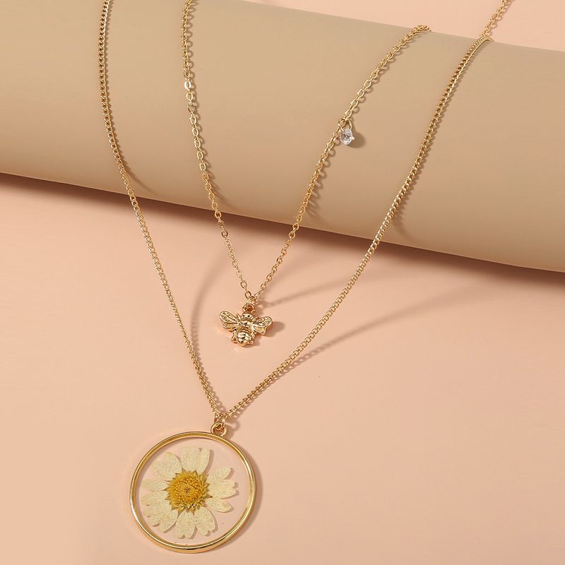 Collier Pendentif Chrysanthème Naturel Multicouche En Résine D&#39;abeille De Mode Créative