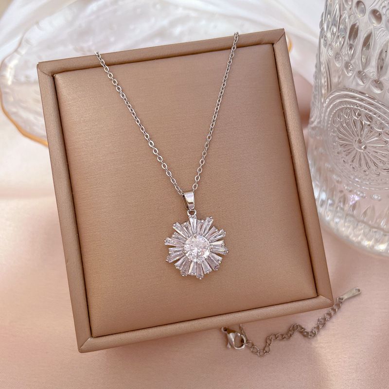 Chaîne De Clavicule De Collier De Flocon De Neige De Diamant Plein D'acier De Titane De Mode