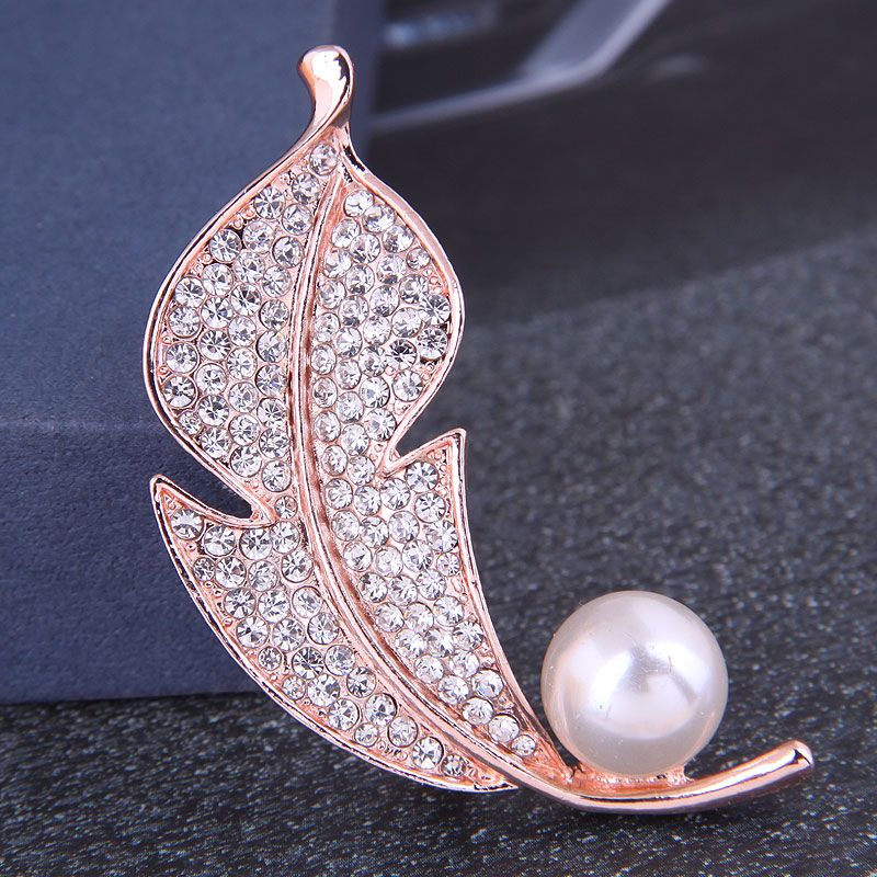 Broche De Perlas De Aleación Para Mujer Con Hojas De Ramas Brillantes Simples De Moda Coreana