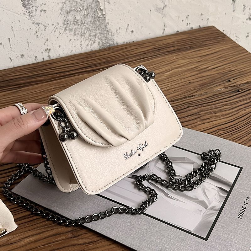 New Fashion Cloud Chain Small Square Bag Messenger Bag 9.5*15*7cm