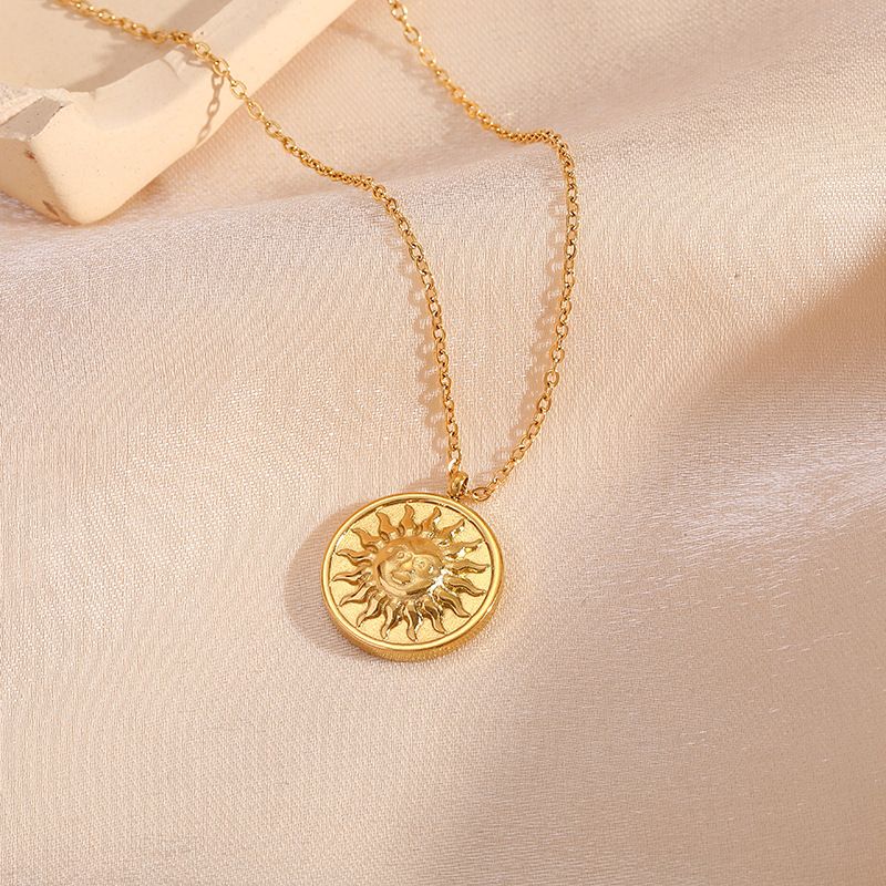 Fashion Sun Round Pendant Sweater Chain Titanium Steel Clavicle Chain