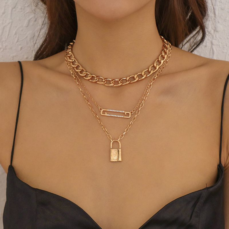 Fashion Exaggerated Lock-shaped Pendant Necklace Wholesale