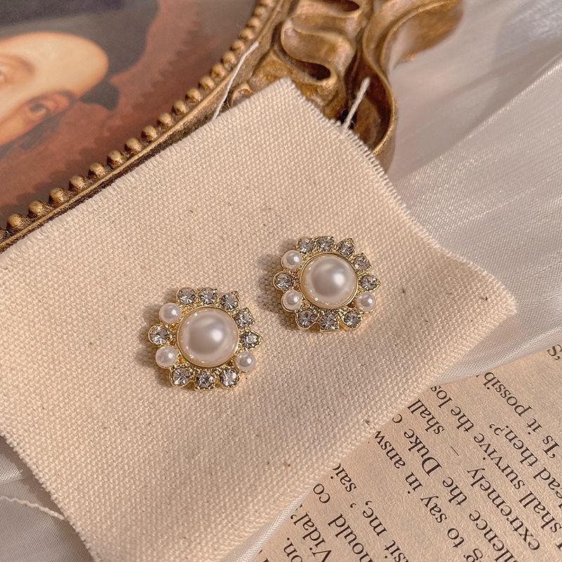 Fashion Pearl Earrings Simple Inlaid Diamond Alloy Earrings