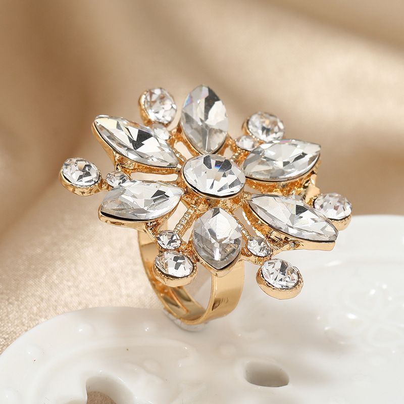 Mode Exagérée Fleur De Diamant Bague En Alliage Ouvert En Gros