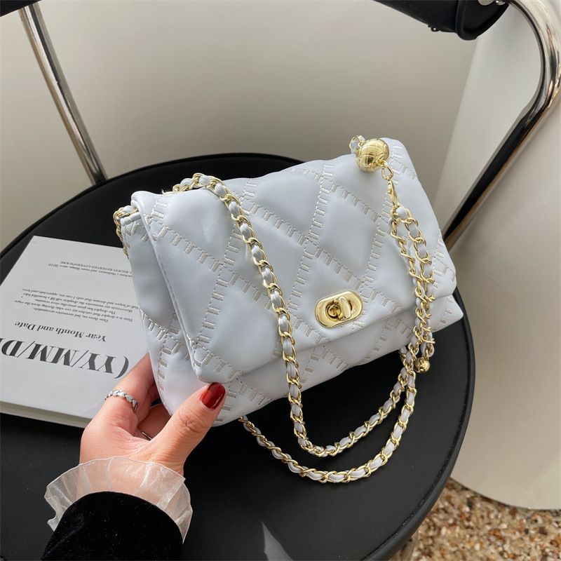 Korean Style Solid Color Rhombus Chain Messenger Shoulder Bag 22*14*8cm