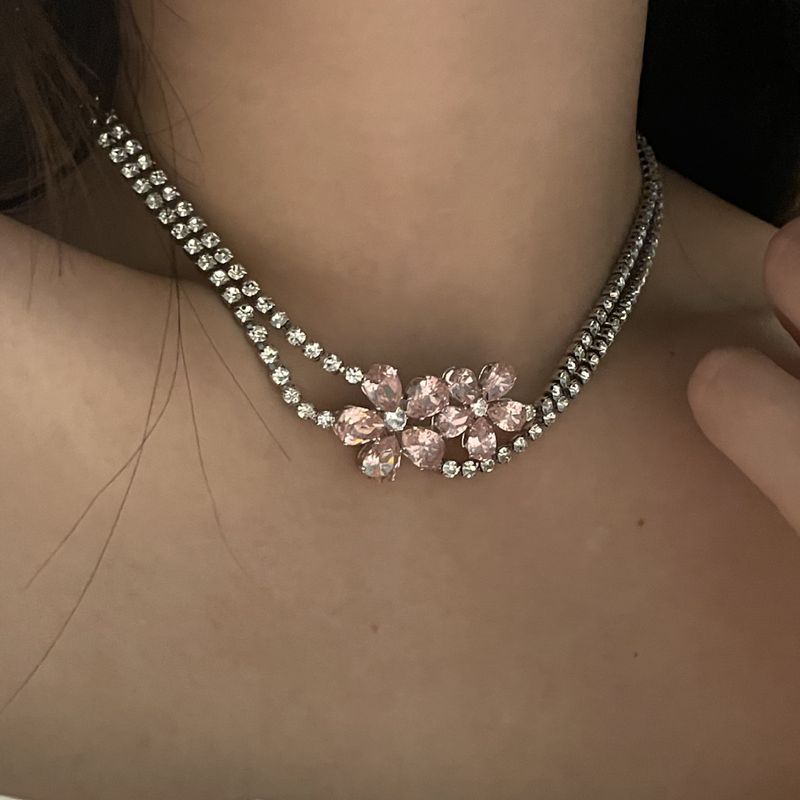 Conjunto Femenino De Collar De Moda Dulce Femenino Con Flor De Clavícula De Diamante Completo