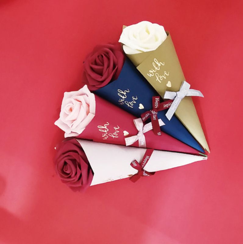 Nouvelle Boîte D&#39;emballage De Crème Glacée De Cône De Fleur De Mariage Carton De Sucrerie Créatif 21.5cm