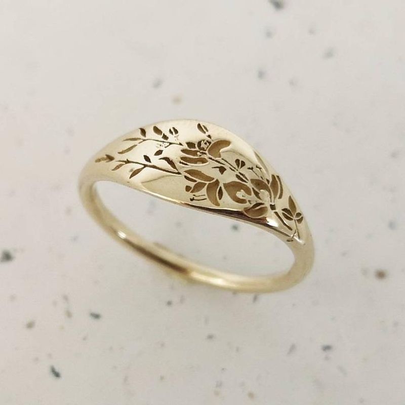 New Simple Alloy Electroplating Gold Creative Hollow Flower Ring