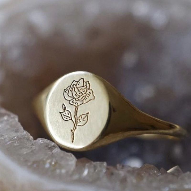 New Rose Flower Carved Pattern Fashion Women's Alloy Ring