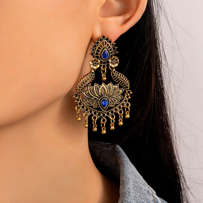 Fashion Geometric Hollow Imitation Sapphire Inlaid Alloy Earrings