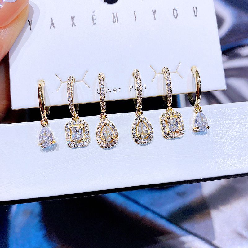 Yakemiyou Luxurious Water Droplets Gold Plated Zircon Earrings