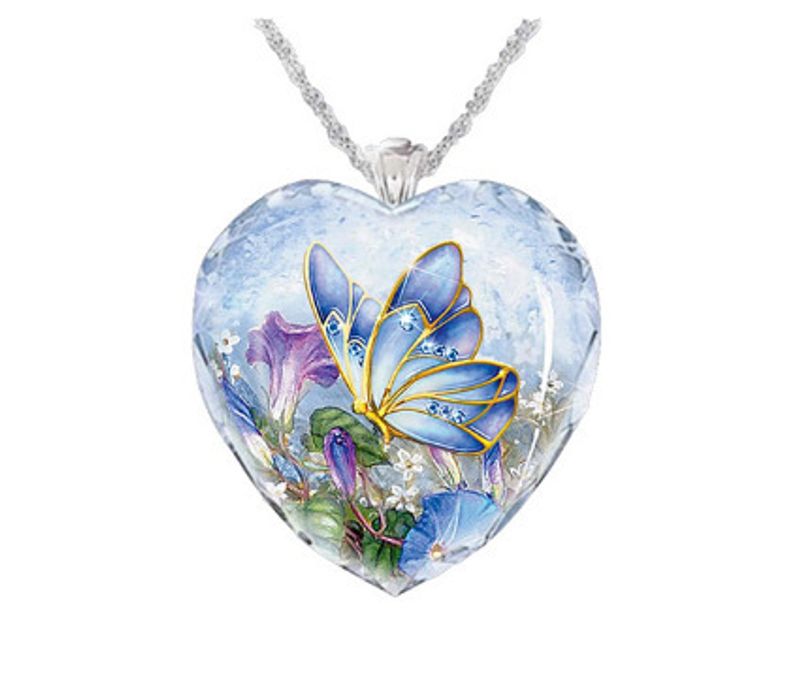 Creative Heart-shaped Petunia Blue Butterfly Pendant Necklace