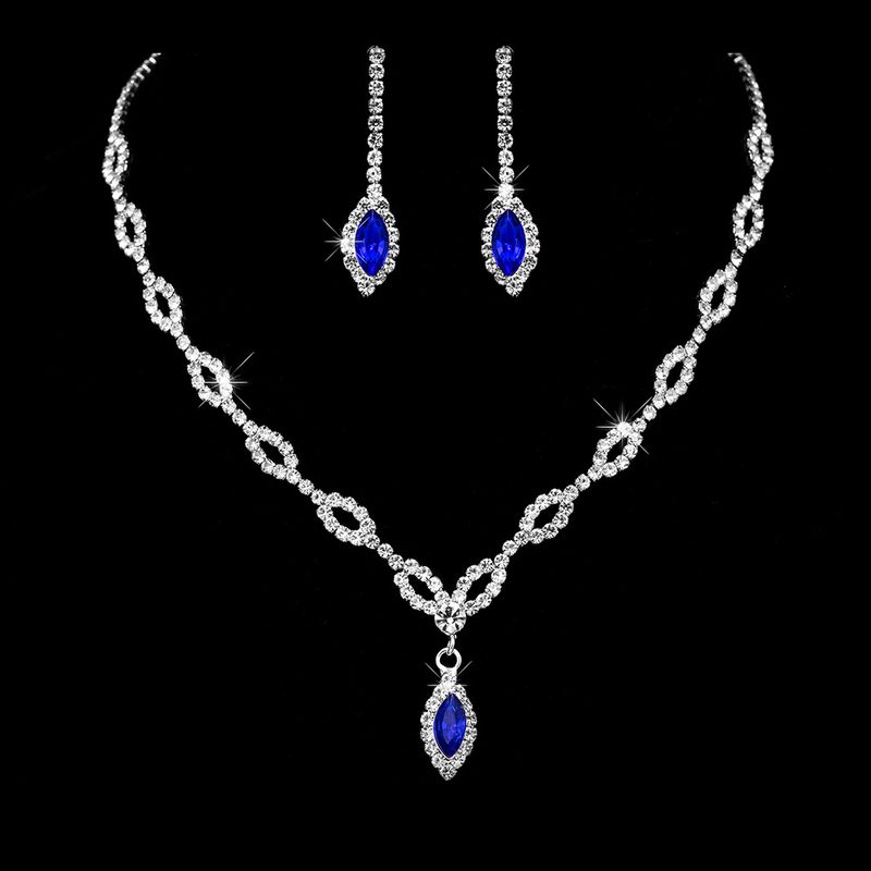 Ensemble De Collier De Boucles D&#39;oreilles En Œil De Cheval Bleu Royal Avec Chaîne À Griffes En Cuivre Simple