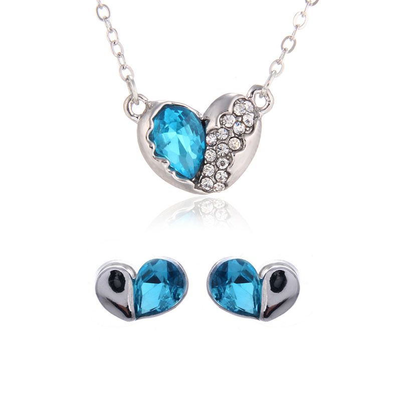 Wholesale Fashion Half Heart Inlaid Crystal Pendent Earring Necklace Set